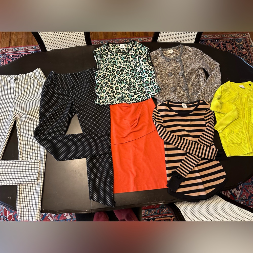 Cabi lot! - Picture 4 of 4